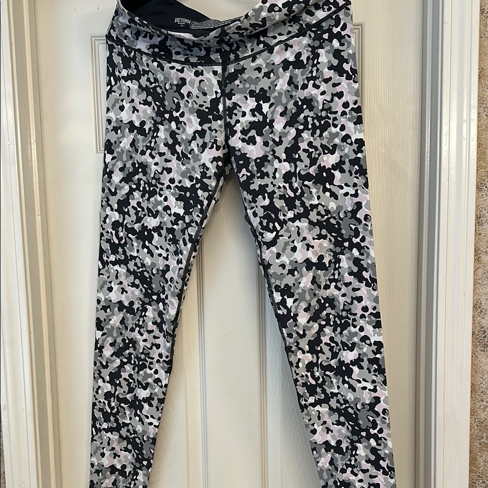 Victoria sport Camouflage Print Leggings